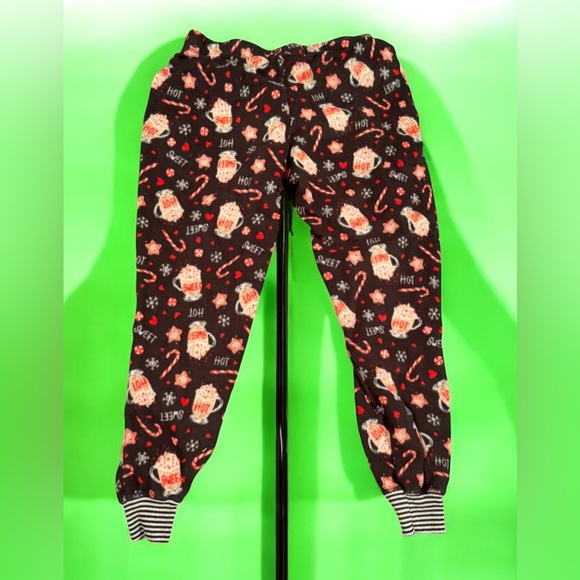 Festive SMALL Pajamas Set - Black and Red - Picture 3 of 6